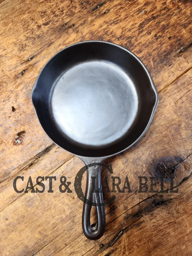 Martin Stove & Range Co. #3 Cast Iron Egg Skillet With ’Hamburger’ Logo