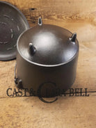 Martin Stove & Range No. 7 Three Legged Kettle with matching lid. Very unique gift campfire pot and display piece Dutch