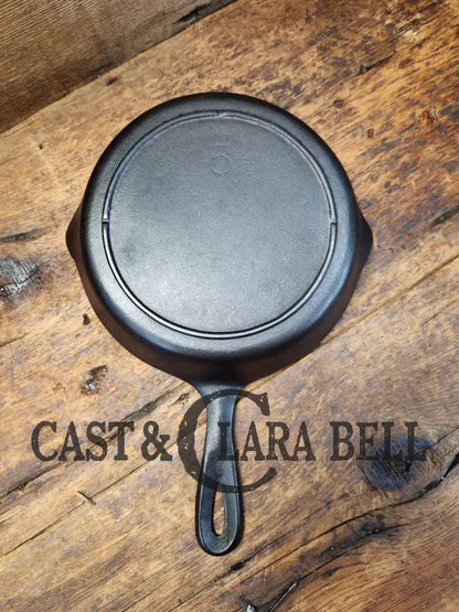 Mid 1900’S Lodge #5 Cast Iron Saute Skillet With 3 Notch Heat Ring Sc24