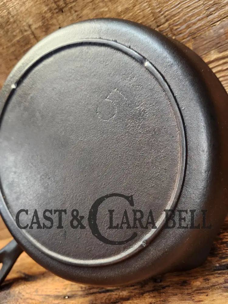 Mid 1900’S Lodge #5 Cast Iron Saute Skillet With 3 Notch Heat Ring Sc24