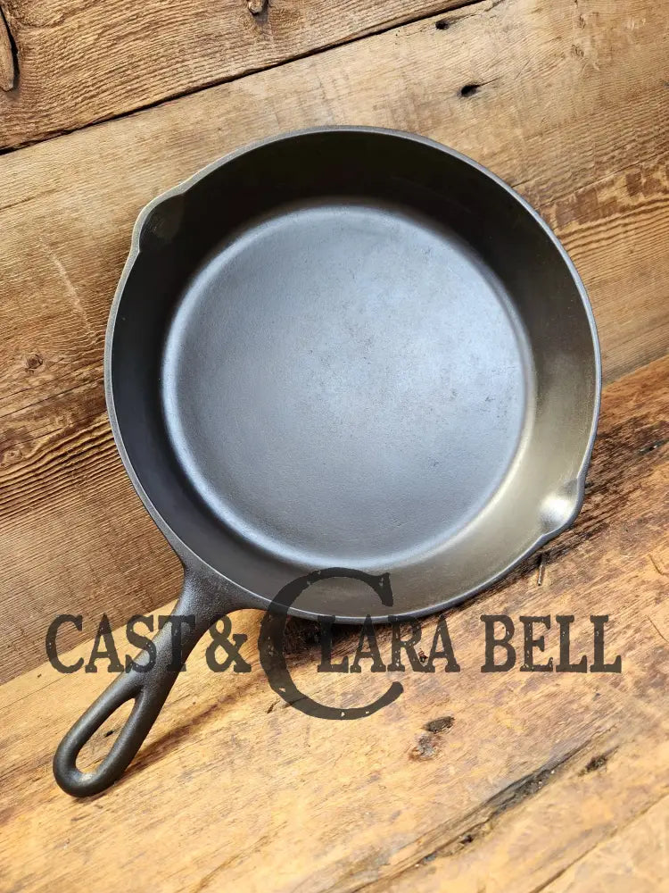 Mid 1900’S Lodge #7 Skillet With 3 Notch Heat Ring Sc24