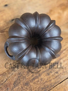 Mid 1900’s Lodge traditional style fluted cake pan - Bakeware