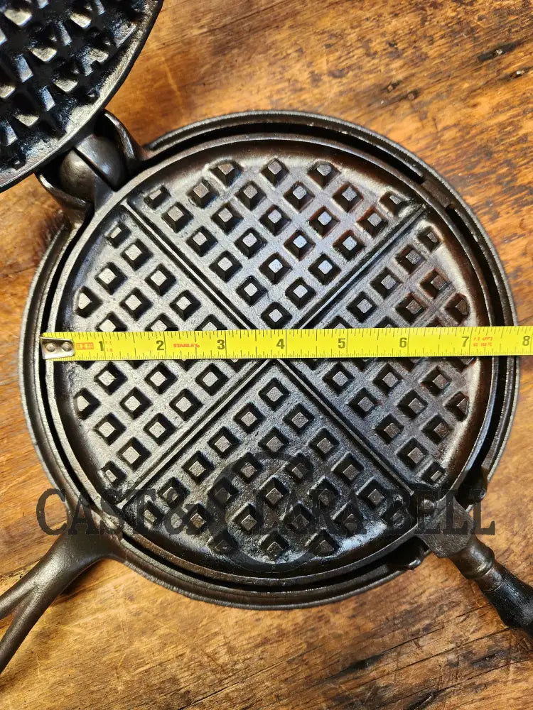 Mid 1900’S Stover Made Harwi #8 Waffle Iron With Low Base. Beautiful And Unique!