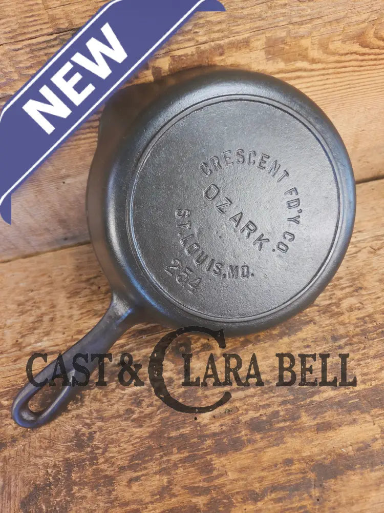 Midwest favorite and tough to source. Missouri made Crescent Fndry ’Ozark’ #4 Cast Iron Skillet - Skillet