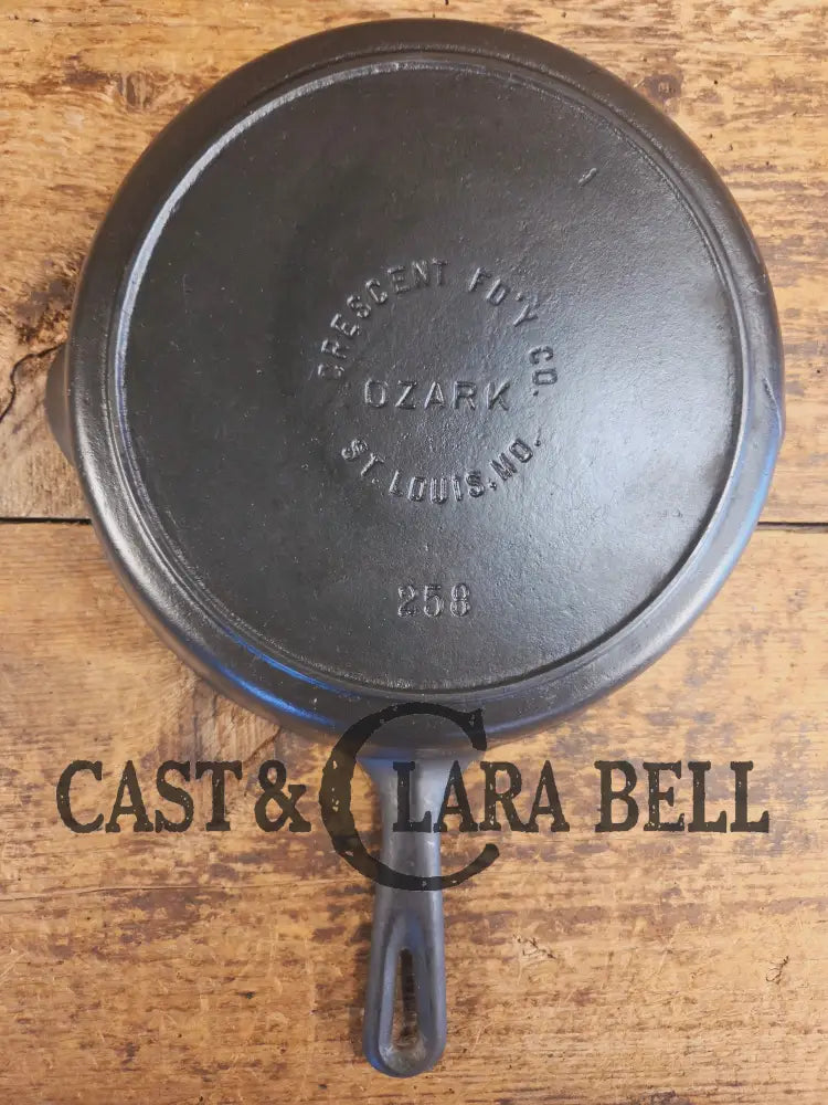 Midwest favorite! Missouri made Crescent Fndry ’Ozark’ #8 Cast Iron Skillet - Skillet