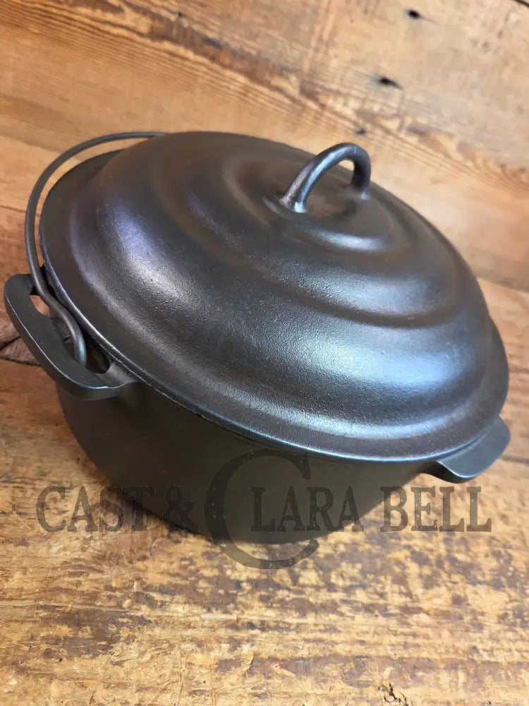 Midwest favorite! Missouri made Ozark #8 Dutch Oven. Fantastic piece great cooker for chili and breads! - Dutch Ovens