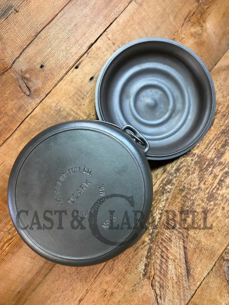 Midwest favorite! Missouri made Ozark #8 Dutch Oven. Fantastic piece great cooker for chili and breads! - Dutch Ovens