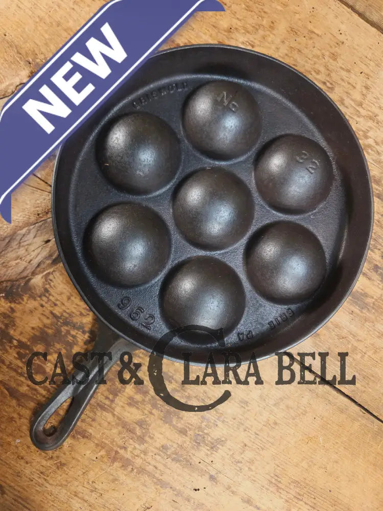 Mint and trending! Beautiful Griswold No. 32 Cast Iron Aebleskiver 962. Awesome poached eggs Skillet