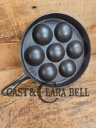 Mint and trending! Beautiful Griswold No. 32 Cast Iron Aebleskiver 962. Awesome poached eggs Skillet