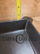 Mint condition 1940’s Griswold No. 768 A Square Utility Skillet. GREAT for cornbread and brownies! Skillet