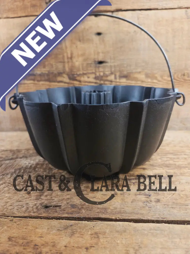 Mint Condition Collectors Piece! 1891 Patent Griswold made ’Frank Hay and Sons’ Bundt pan. Hard to find and Awesome for