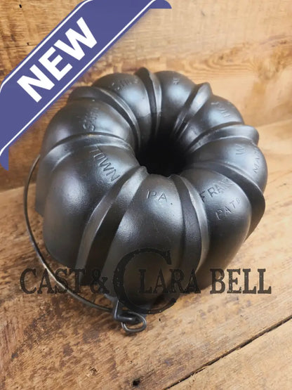 Mint Condition Collectors Piece! 1891 Patent Griswold made ’Frank Hay and Sons’ Bundt pan. Hard to find and Awesome for