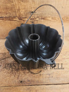 Mint Condition Collectors Piece! 1891 Patent Griswold made ’Frank Hay and Sons’ Bundt pan. Hard to find and Awesome for