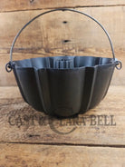 Mint Condition Collectors Piece! 1891 Patent Griswold made ’Frank Hay and Sons’ Bundt pan. Hard to find and Awesome for