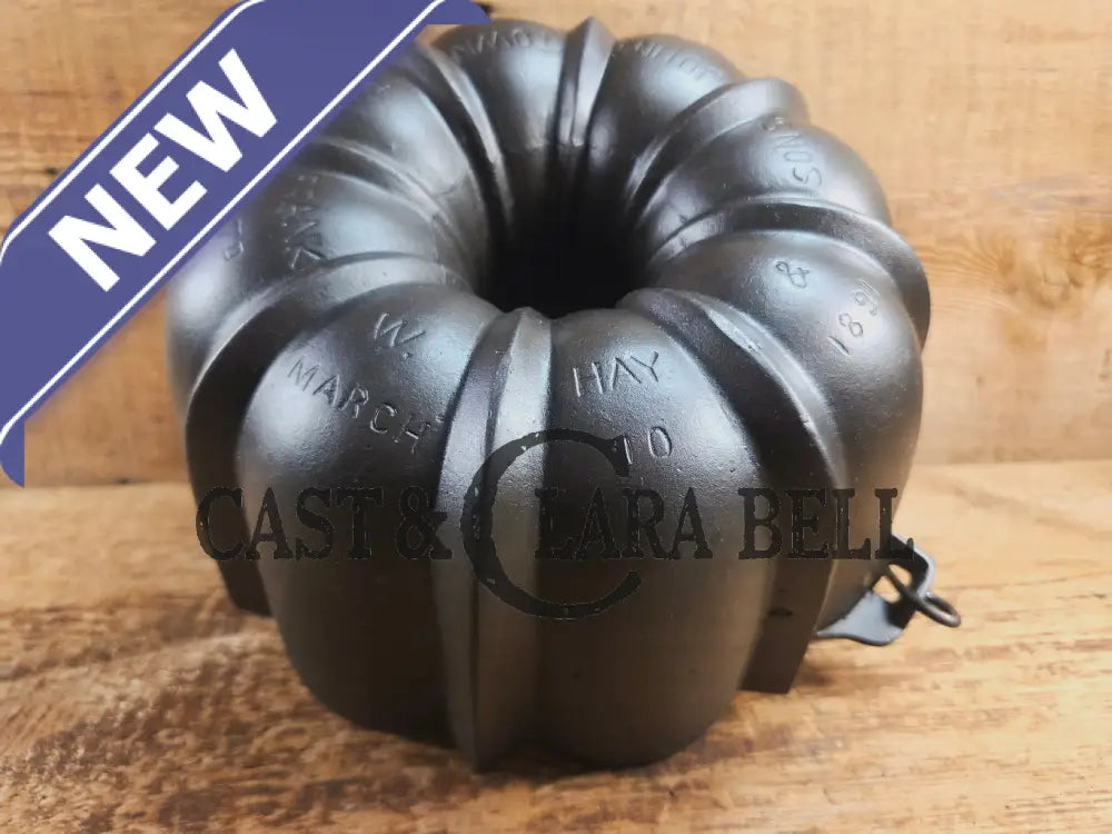 Mint Condition Collectors Piece! 1891 Patent Griswold made ’Frank Hay and Sons’ Bundt pan. Hard to find and Awesome for