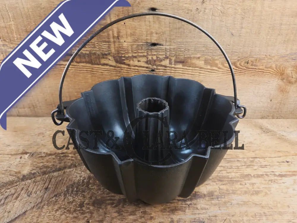 Mint Condition Collectors Piece! 1891 Patent Griswold made ’Frank Hay and Sons’ Bundt pan. Hard to find and Awesome for