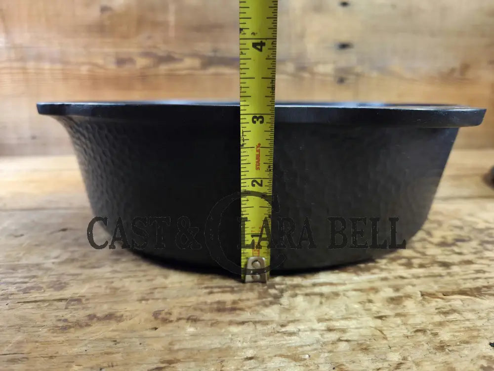 Mint condition hard to find 1930’s Hammered finish Griswold No. 8 DEEP CHICKEN FRYER Cast Iron Skillet 2028 w/ hinged