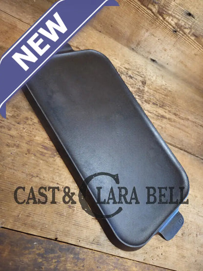 Mint condition looks brand new! 1930’s Griswold #8 Long cast iron griddle. 908 A. Great pancake griddle! Griddle