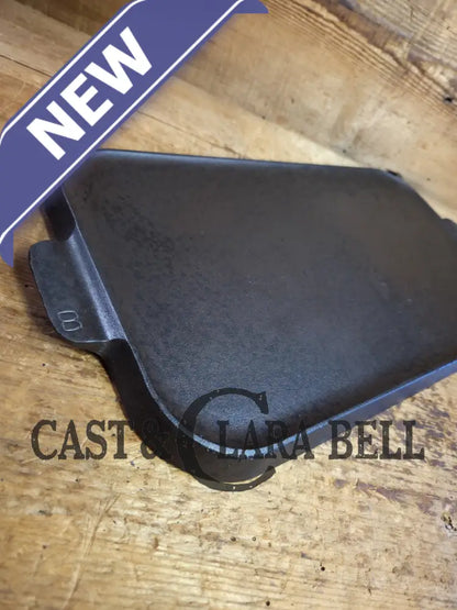 Mint condition looks brand new! 1930’s Griswold #8 Long cast iron griddle. 908 A. Great pancake griddle! Griddle