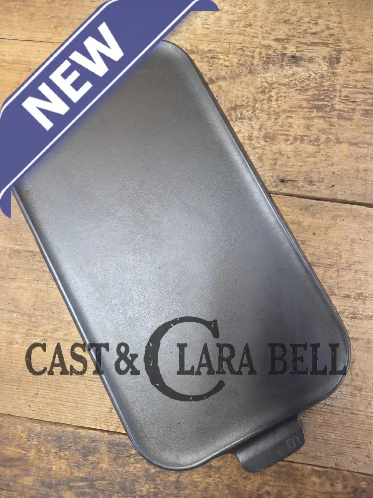 Mint condition looks brand new! 1930’s Griswold #8 Long cast iron griddle. 908 A. Great pancake griddle! Griddle