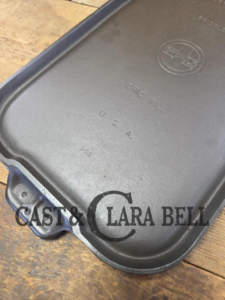 Mint condition looks brand new! 1930’s Griswold #8 Long cast iron griddle. 908 A. Great pancake griddle! Griddle
