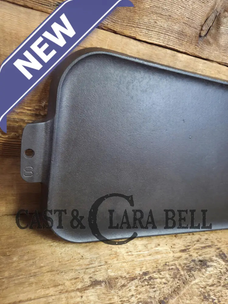 Mint condition looks brand new! 1930’s Griswold #8 Long cast iron griddle. 908 A. Great pancake griddle! Griddle