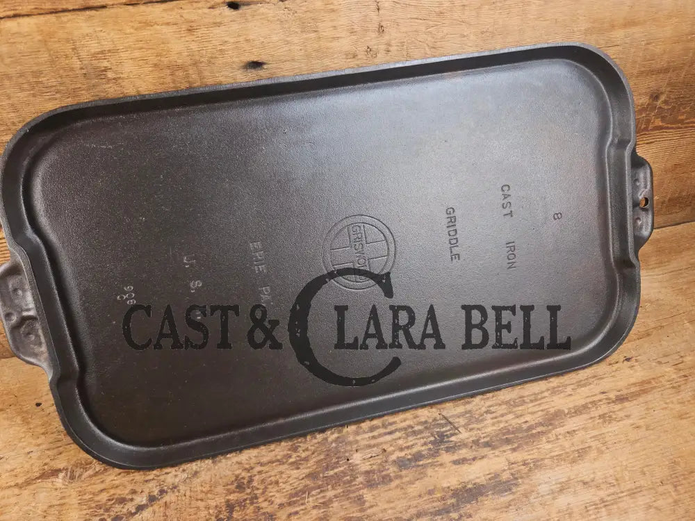 Mint condition looks brand new! 1930’s Griswold #8 Long cast iron griddle. 908 C. Great pancake griddle! Griddle