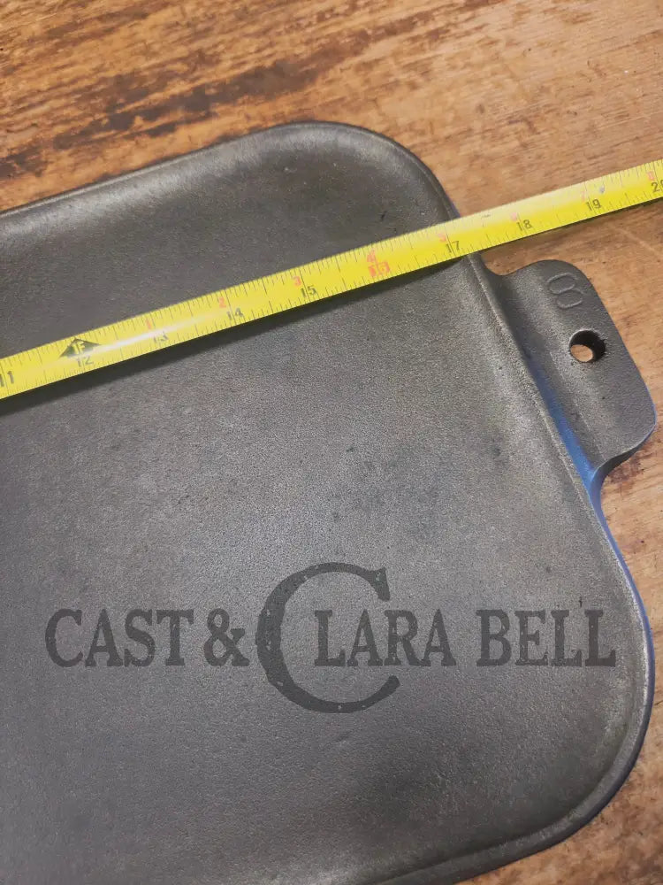Mint condition looks brand new! Griswold #8 Long cast iron griddle. 908 C. Great pancake griddle! - Griddle