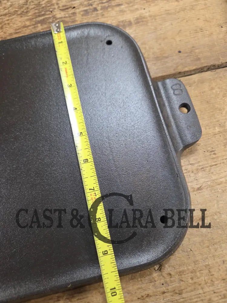 Mint with a twist?! Priced to sell 1930’s Griswold #8 Long cast iron griddle. 908 A. Great pancake griddle! SEE