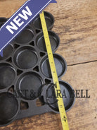 Most rare variation (Rarity 6) Fully Marked Griswold No. 1 Gem Pan Block Logo 11 cup p/n 940. This piece is flat out