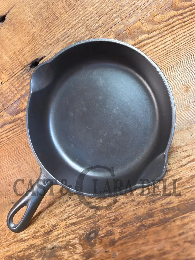 Must have! 1910’s Griswold #3 Egg Skillet with Large Block Logo and Heat Ring 709 B - Skillet