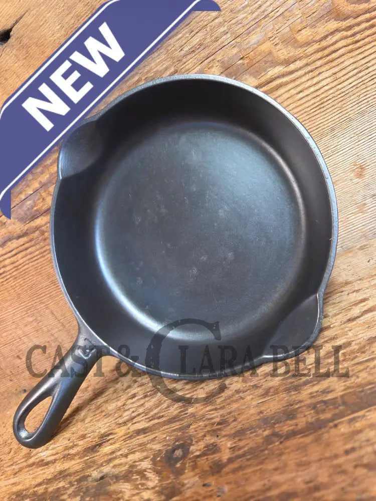 Must have! 1910’s Griswold #3 Egg Skillet with Large Block Logo and Heat Ring 709 B - Skillet