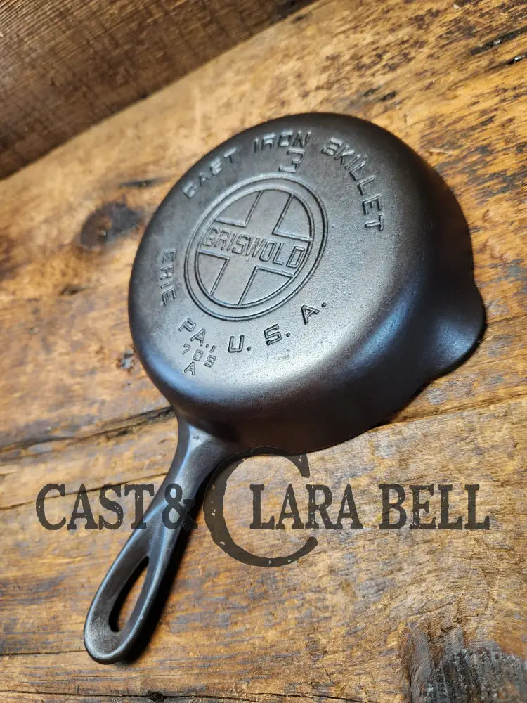 Must Have! 1930’S Griswold #3 Cast Iron Egg Skillet With Large Block Logo 709 A