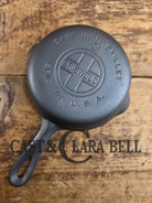 Must have egg skillet! Griswold #3 Skillet with Large Block Logo 709 Skillet