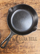 Must have egg skillet! Griswold #3 Skillet with Large Block Logo 709 Skillet