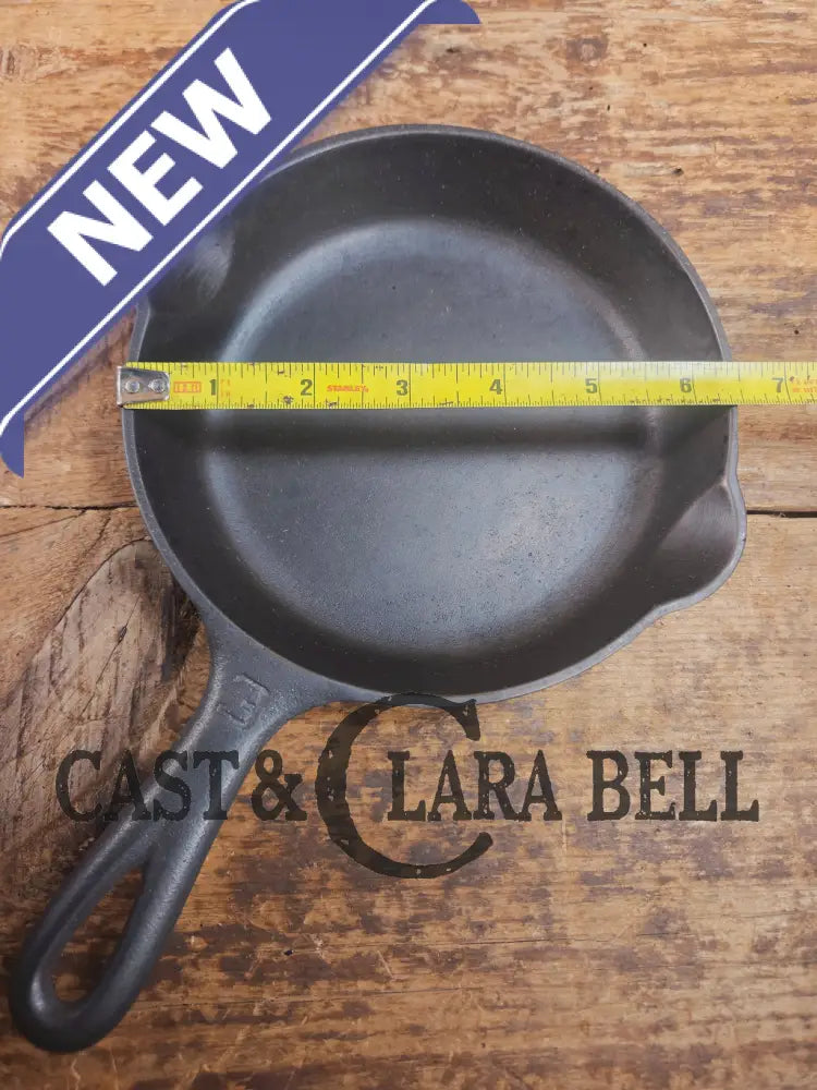 Must have egg skillet! Griswold #3 Skillet with Large Block Logo 709 Skillet