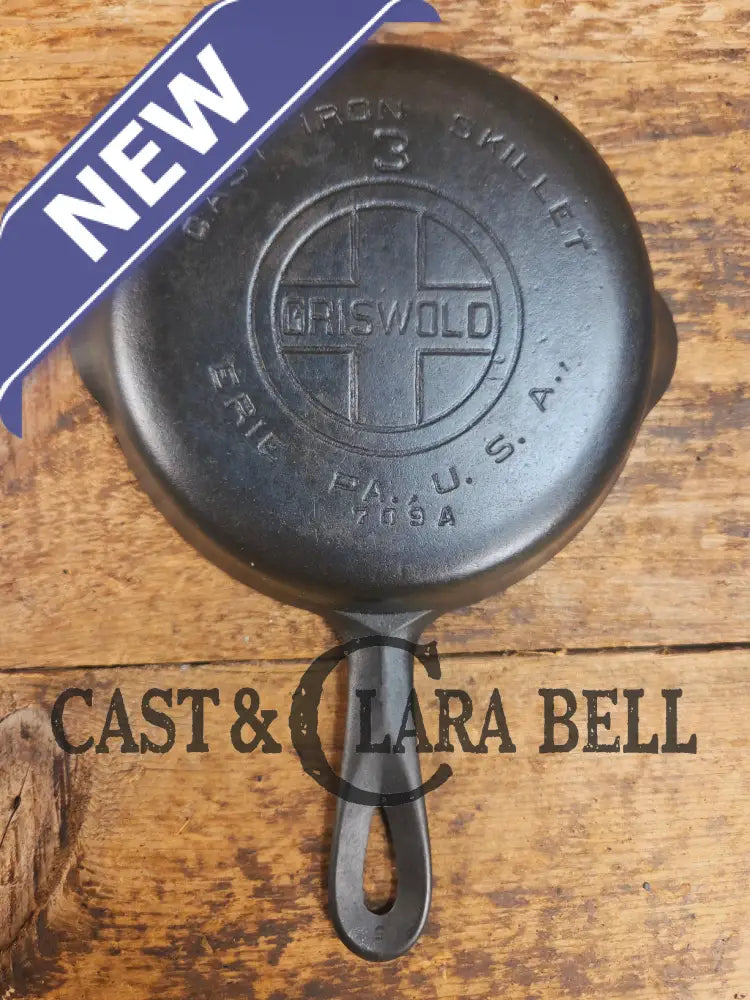 Must have egg skillet! Griswold #3 Skillet with Large Block Logo 709 B Skillet
