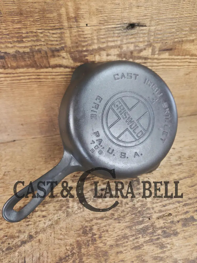 Must have egg skillet! Griswold #3 Skillet with Large Block Logo 709 B. Skillet