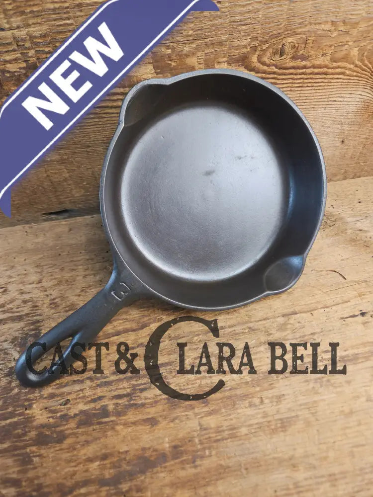 Must have egg skillet! Griswold #3 Skillet with Large Block Logo 709 B Skillet