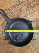 Must have egg skillet! Griswold #3 Skillet with Large Block Logo 709 B Skillet