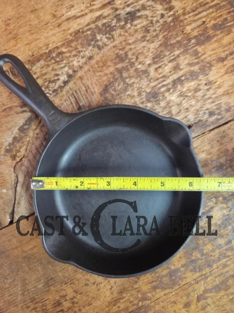 Must have egg skillet! Griswold #3 Skillet with Large Block Logo 709 B Skillet