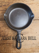 Must have egg skillet! Griswold #3 Skillet with Large Block Logo 709 B Skillet