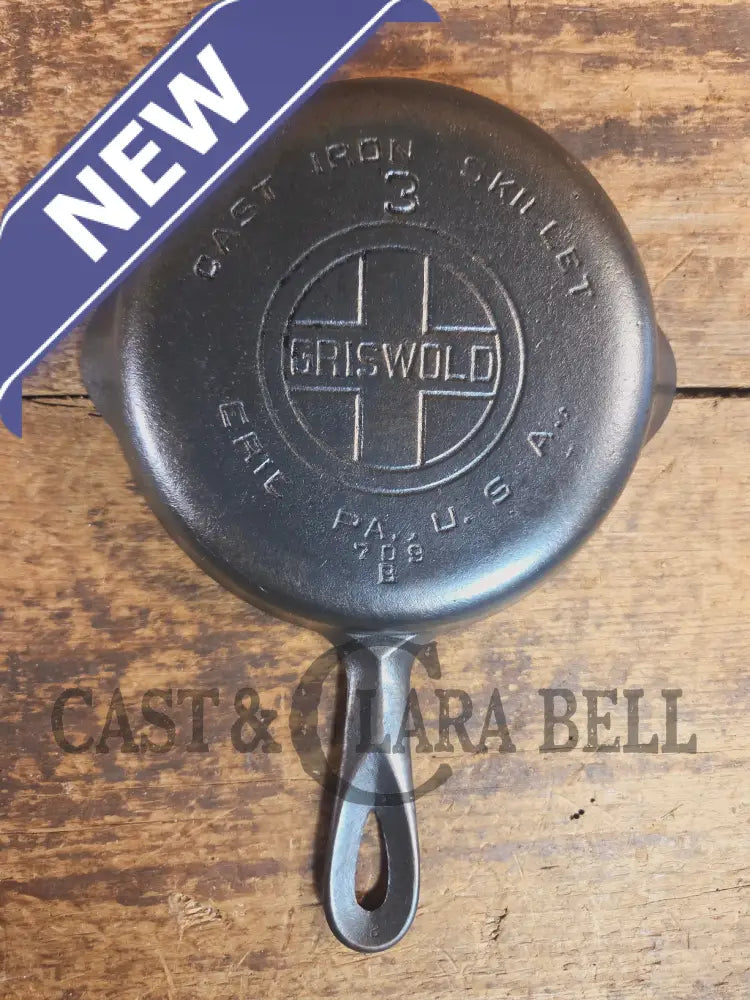 Must have egg skillet! Griswold #3 Skillet with Large Block Logo 709 B - Skillet