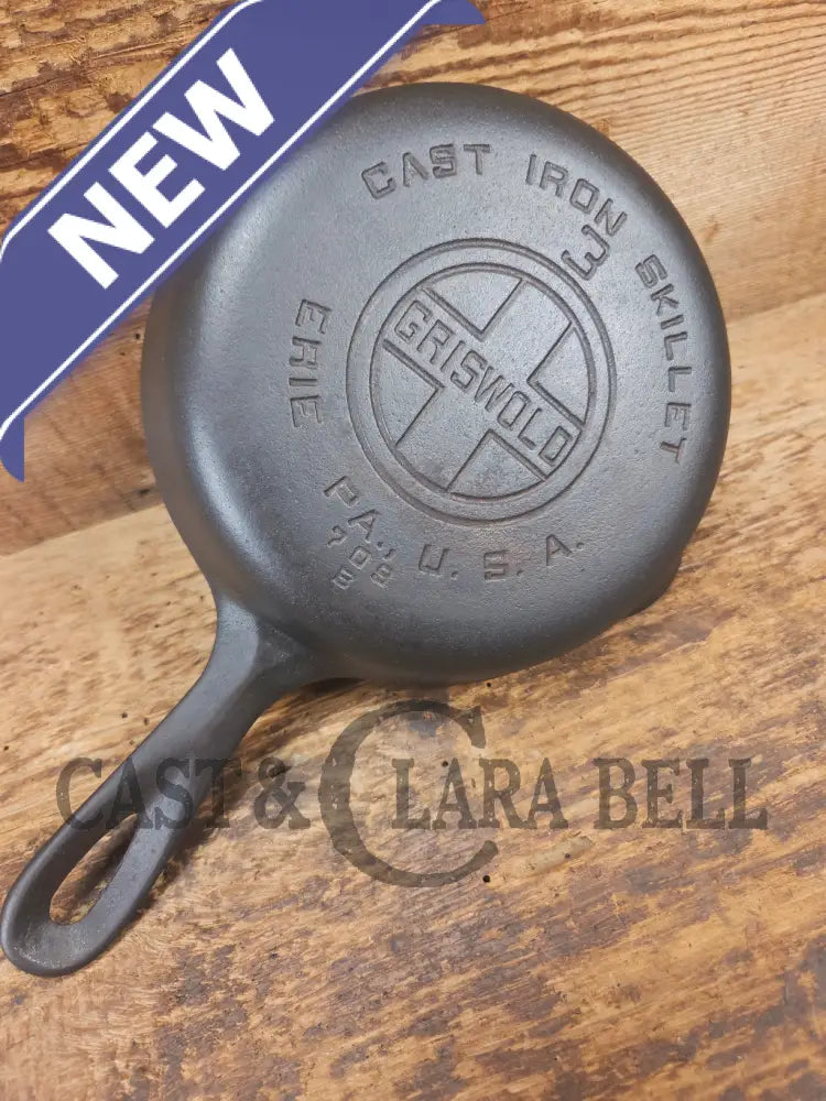 Must have egg skillet! Griswold #3 Skillet with Large Block Logo 709 B - Skillet