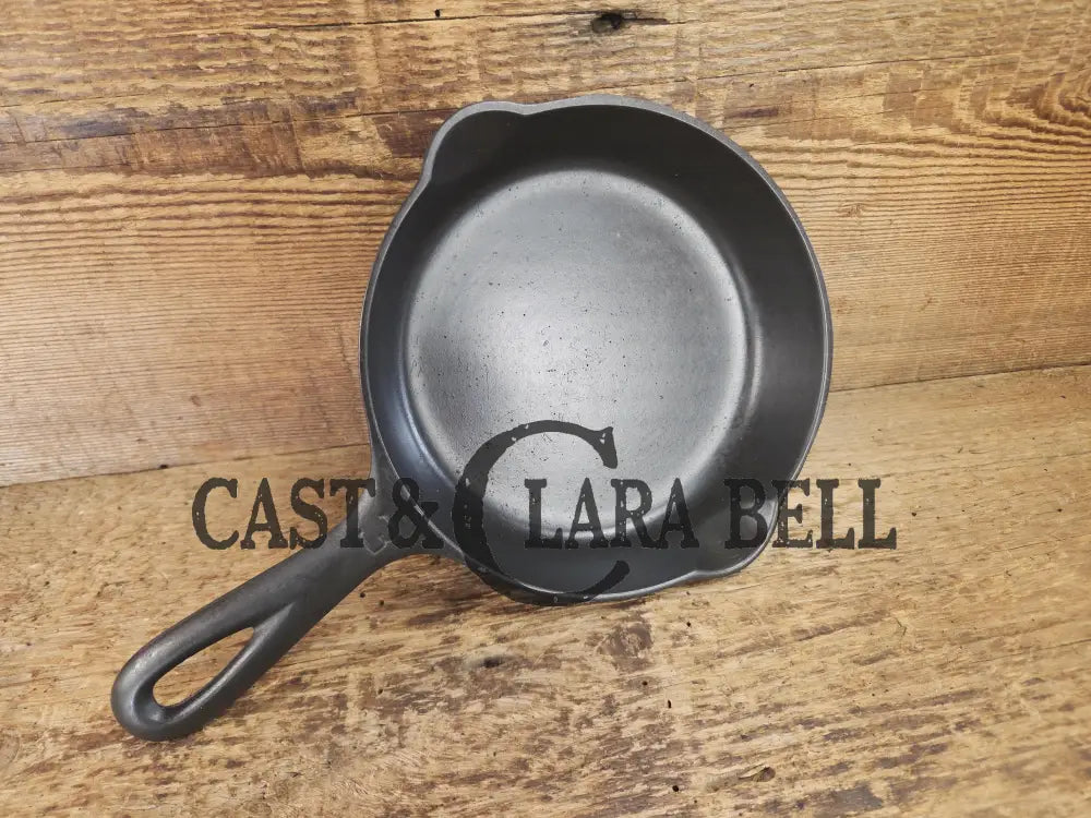 Must have egg skillet! Griswold #3 Skillet with Large Block Logo 709 B. Skillet