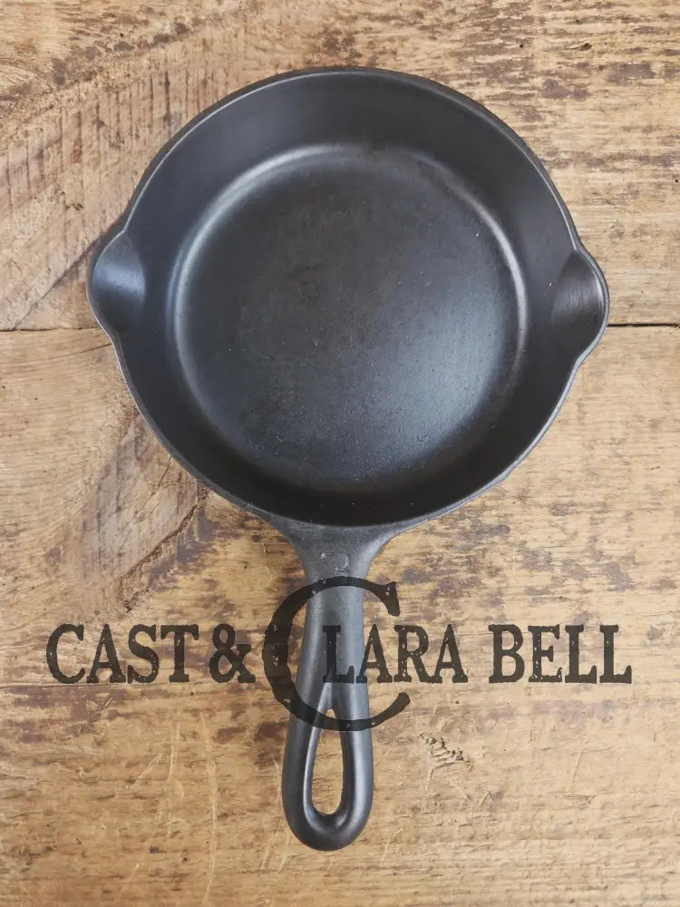 Must have egg skillet! Griswold #3 Skillet with Large Block Logo 709 B. Skillet