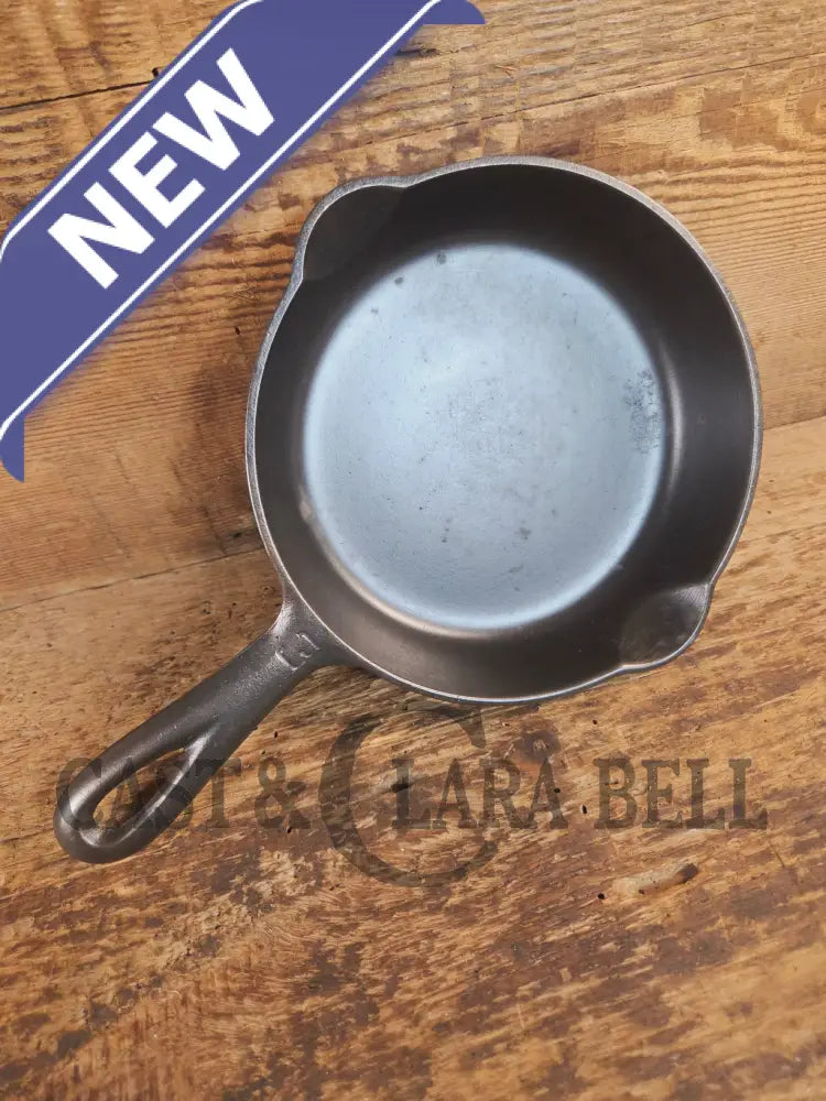Must have egg skillet! Griswold #3 Skillet with Large Block Logo 709 B - Skillet