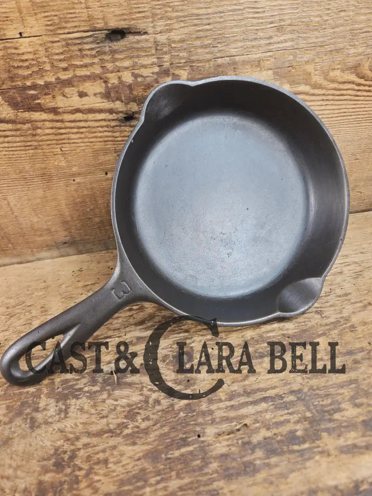 Must have egg skillet! Griswold #3 Skillet with Large Block Logo 709 B SC24 Skillet