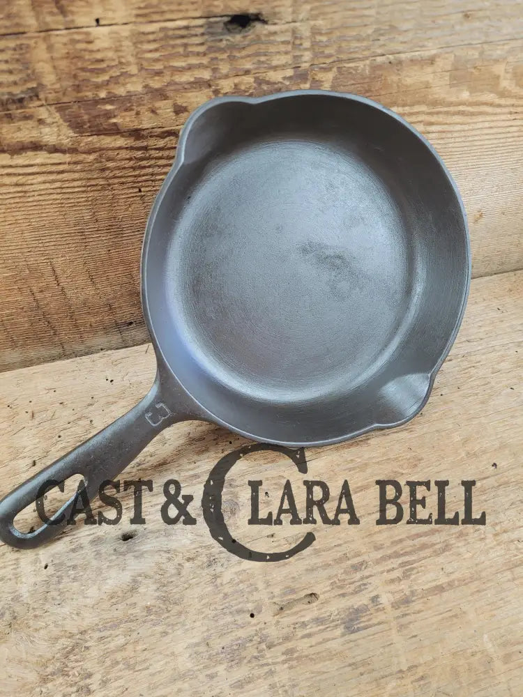 Must Have Egg skillet! Griswold No. 3 Skillet with Small Block Logo Erie PA 709 H DASH. Restored and Ready to Use!