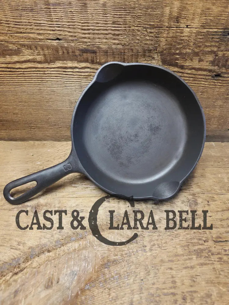 Must Have Egg skillet! Griswold No. 3 Skillet with Small Block Logo Erie PA 709 H. Restored and Ready to Use! Skillet